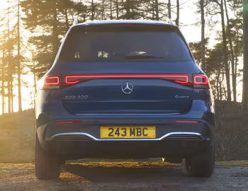 Mercedes-Benz EQB 300 4MATIC AMG Line [UK-spec] (X243) '2022–23