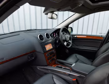 Interior Mercedes-Benz GL 350 CDI [UK-spec] (X164) '2009–12