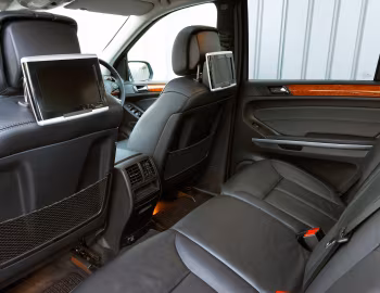 Interior Mercedes-Benz GL 350 CDI [UK-spec] (X164) '2009–12