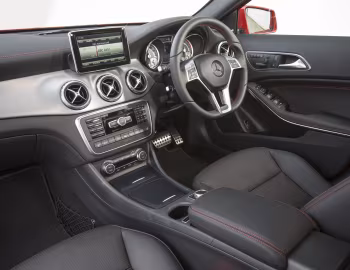 Interior Mercedes-Benz GLA 250 4MATIC AMG Line [UK-spec] (X156) '2014–17