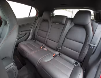 Interior Mercedes-Benz GLA 250 4MATIC AMG Line [UK-spec] (X156) '2014–17