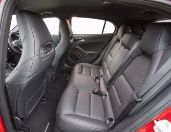 Interior Mercedes-Benz GLA 250 4MATIC AMG Line [UK-spec] (X156) '2014–17