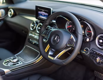 Interior Mercedes-Benz GLC 250 4MATIC AMG Line [Malaysia] (X253) '2015–19