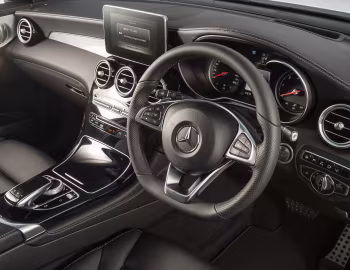 Interior Mercedes-Benz GLC 250 d 4MATIC AMG Line [UK-spec] (X253) '2015–19