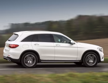 Mercedes-Benz GLC 250 d 4MATIC AMG Line [UK-spec] (X253) '2015–19