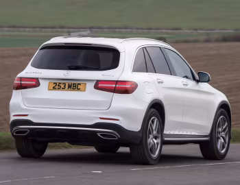 Mercedes-Benz GLC 250 d 4MATIC AMG Line [UK-spec] (X253) '2015–19