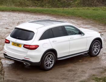 Mercedes-Benz GLC 250 d 4MATIC AMG Line [UK-spec] (X253) '2015–19