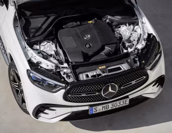 Bajo el capó Mercedes-Benz GLC 300 e 4MATIC AMG Line [Worldwide] (X254) '2022–pr.