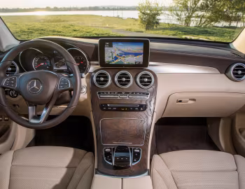 Panel frontal 2018–19 Mercedes-Benz GLC 350 e 4MATIC [North America] (X253) '2018–19