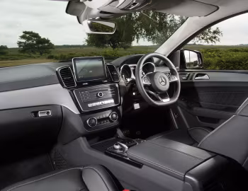 Interior Mercedes-Benz GLE 350 d 4MATIC Coupé AMG Line [UK-spec] (C292) '2015–19