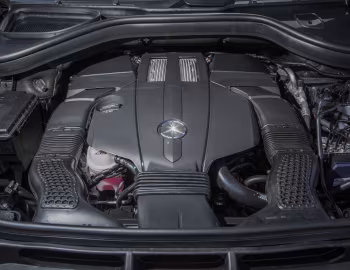 Под капотом 2017–19 Mercedes-Benz GLS 450 4MATIC [North America] (X166) '2016–19