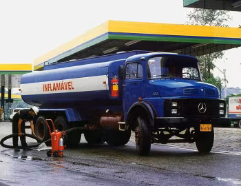 Mercedes-Benz L 2013 tanker [Brazil] (AGL) '1984–????