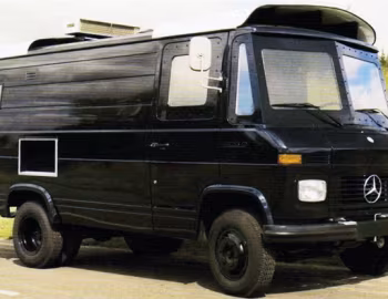 Mercedes-Benz L 608 D/29 Locomotors Citizen cash-in-transit security van [UK-spec] (Br.310) '1984