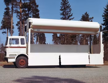 Mercedes-Benz LP 2223 mit MEPA Getränkekoffer [Finland] (Br.335) '1969