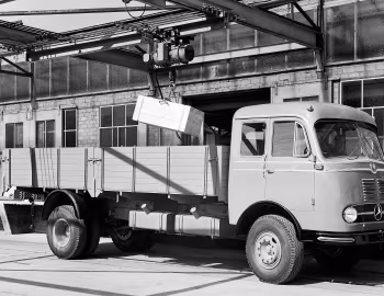 Mercedes-Benz LP 326 Pritschenwagen '1957–58