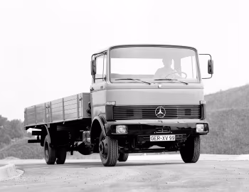 Mercedes-Benz LP 813 автомобиль с бортовой платформой (Br.318) '1977–12.1984