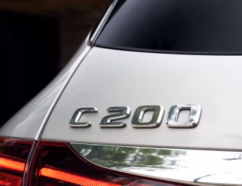 Mercedes-Benz C 200 AMG Line Estate [UK-spec] (S205) '2018–21