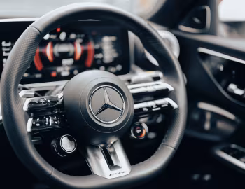 Інтер'єр Mercedes-AMG C 63 S E Performance [Japan] (W206) '2023–н.ч.