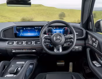 Передня панель Mercedes-AMG GLE 53 HYBRID 4MATIC+ "Night Edition" [UK-spec] (V167) '2024–н.ч.