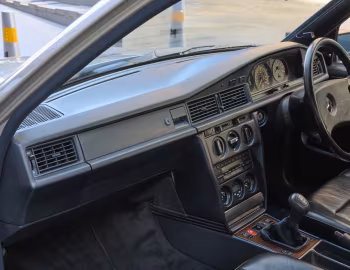 Intérieur Mercedes-Benz 190 E 2.3-16 [UK-spec] (W201) '09.1984–10.1988