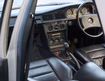 Intérieur Mercedes-Benz 190 E 2.3-16 [UK-spec] (W201) '09.1984–10.1988