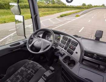 Interior Mercedes-Benz Actros 1844 LS (MP2 / Br.934) '2005–09