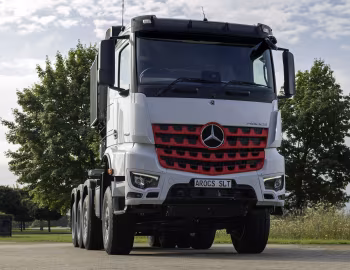 Mercedes-Benz Arocs 4763 SLT [UK-spec] '2025–pr.