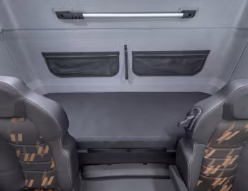Interior Mercedes-Benz Axor 2545 tractor [Brazil] '2025–????