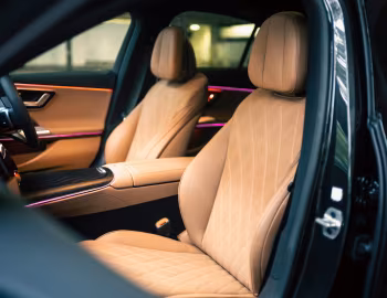 Interior Mercedes-Benz E 220 d AMG Line "Sport Night Edition" [Japan] (W214) '2026