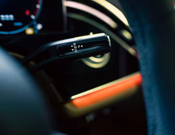 Interior Mercedes-Benz E 220 d AMG Line "Sport Night Edition" [Japan] (W214) '2026