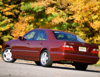 2000–02 Mercedes-Benz E 430 [North America] (W210) '07.1999–03.2002
