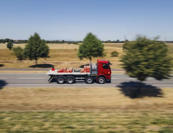 Mercedes-Benz eArocs 400 8×4 mit Wechselbrückenaufbau '2026