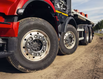 Mercedes-Benz eArocs 400 8×4 mit Wechselbrückenaufbau '2026