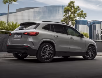 Mercedes-Benz GLA 200 AMG Line "Night Edition" [South Africa] (H247) '2026