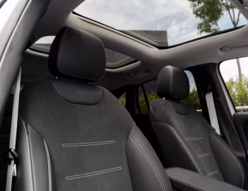 Interior Mercedes-Benz GLA 200 AMG Line "Night Edition" [South Africa] (H247) '2026