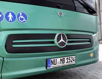 Mercedes-Benz eIntouro '2025–pr.