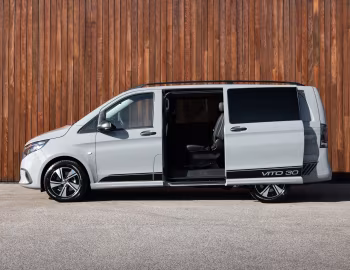 Mercedes-Benz Vito Crew Cab "30th Anniversary Edition" [Australia] (Br.447) '2026