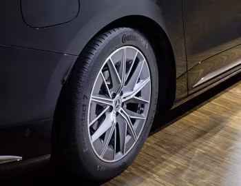 Mercedes-Benz VLE 300 AMG Line [Worldwide] '2026