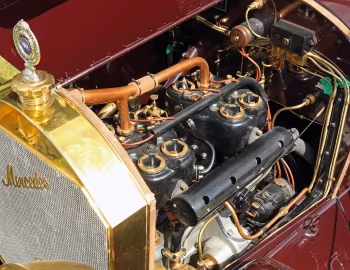 Bajo el capó Mercedes 22/50 Siebensitzer Open Tourer '1915