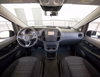 Panel frontal 2016–20 Mercedes-Benz Metris Cargo Van [North America] '2015–20