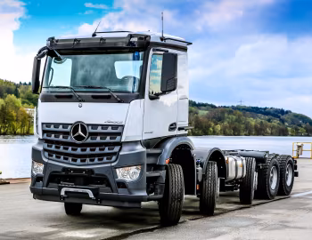 Paul Mercedes-Benz Arocs 4448 10×4 Fahrgestell '2013–pr.