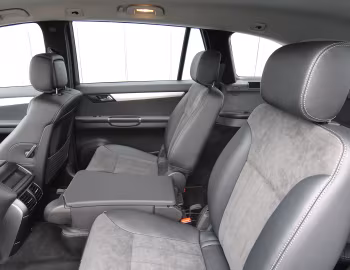 Interior Mercedes-Benz R 320 CDI 4MATIC AMG Sports Package [UK-spec] (W251) '2006–10