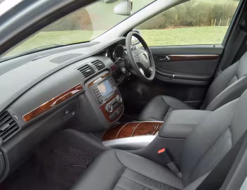 Interior Mercedes-Benz R 350 4MATIC [UK-spec] (V251) '2006–10