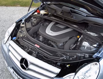 Bajo el capó Mercedes-Benz R 350 4MATIC [UK-spec] (V251) '2006–10