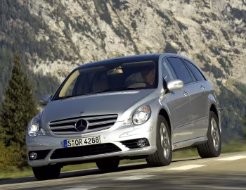 Mercedes-Benz R 500 4MATIC AMG Sports Package [Worldwide] (W251) '2005–10