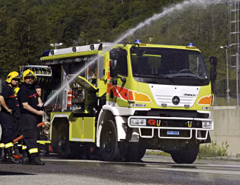 Mercedes-Benz Unimog U 20 Tanklöschfahrzeug Rosenbauer TLF 20/16 [Switzerland] (Br.405) '2012