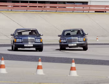 Mercedes-Benz 560 SE [Worldwide] (W126) '1988–91