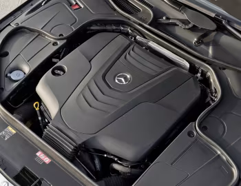 Sob o capô Mercedes-Benz S 350 Lang BlueTec AMG Line [Worldwide] (V222) '2013–17