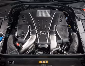 Sob o capô Mercedes-Benz S 500 Lang AMG Line [UK-spec] (V222) '2013–17
