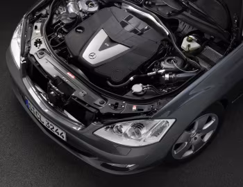 Bajo el capó Mercedes-Benz S 320 CDI BlueEfficiency [Worldwide] (W221) '2008–09